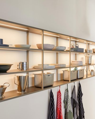 MOE-K066_SGM-A127_Frame-Rack_wandhaengend_2025