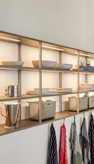 MOE-K066_SGM-A127_Frame-Rack_wandhaengend_2025