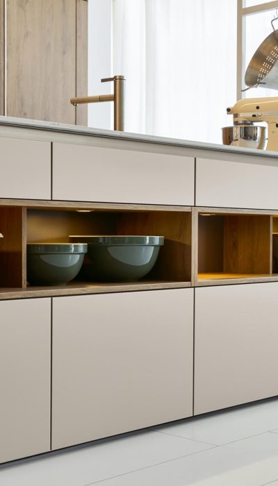 MOE-K066_SGM-A127_US-Regale_2025