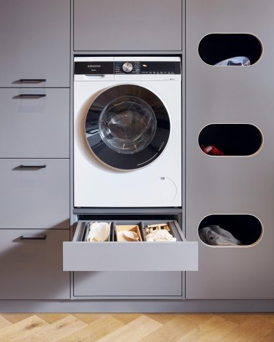 NOV-K275_HWR_Speisekammer_Waeschekorbablage-1_2024