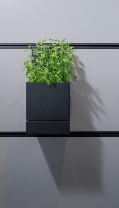 Paneelzubehoer_Halterung-Pflanzentopf